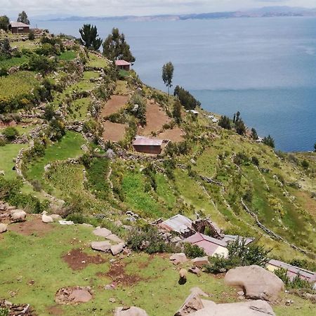 Taquile Hospedaje Mario Huillanopampa ภายนอก รูปภาพ