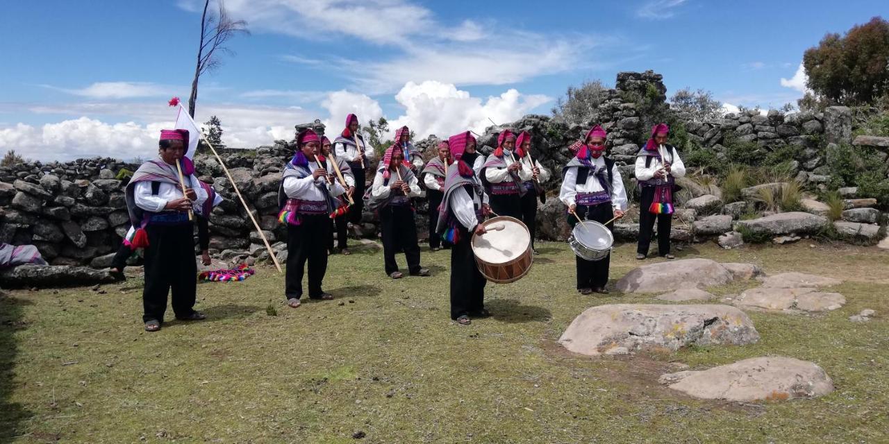 Taquile Hospedaje Mario Huillanopampa ภายนอก รูปภาพ