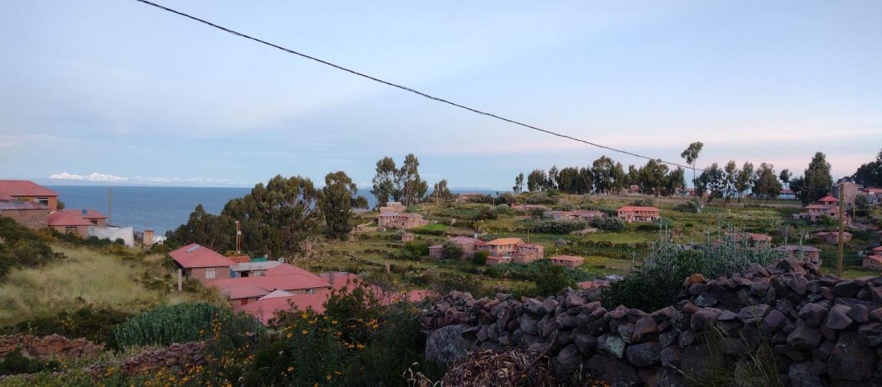 Taquile Hospedaje Mario Huillanopampa ภายนอก รูปภาพ