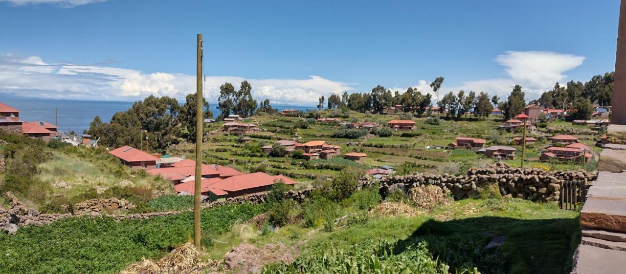 Taquile Hospedaje Mario Huillanopampa ภายนอก รูปภาพ