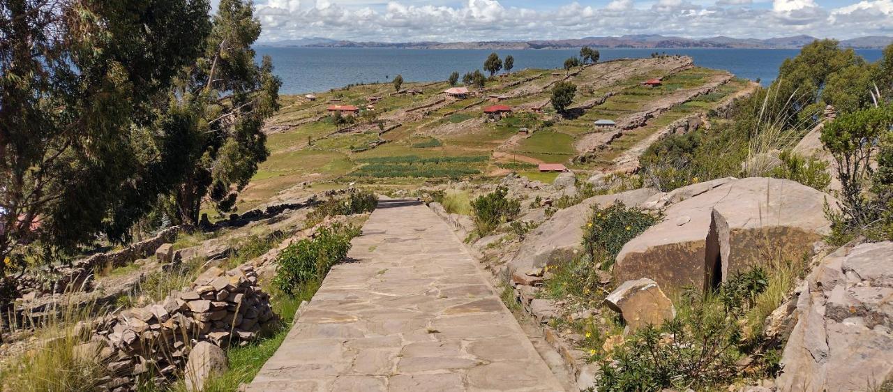 Taquile Hospedaje Mario Huillanopampa ภายนอก รูปภาพ