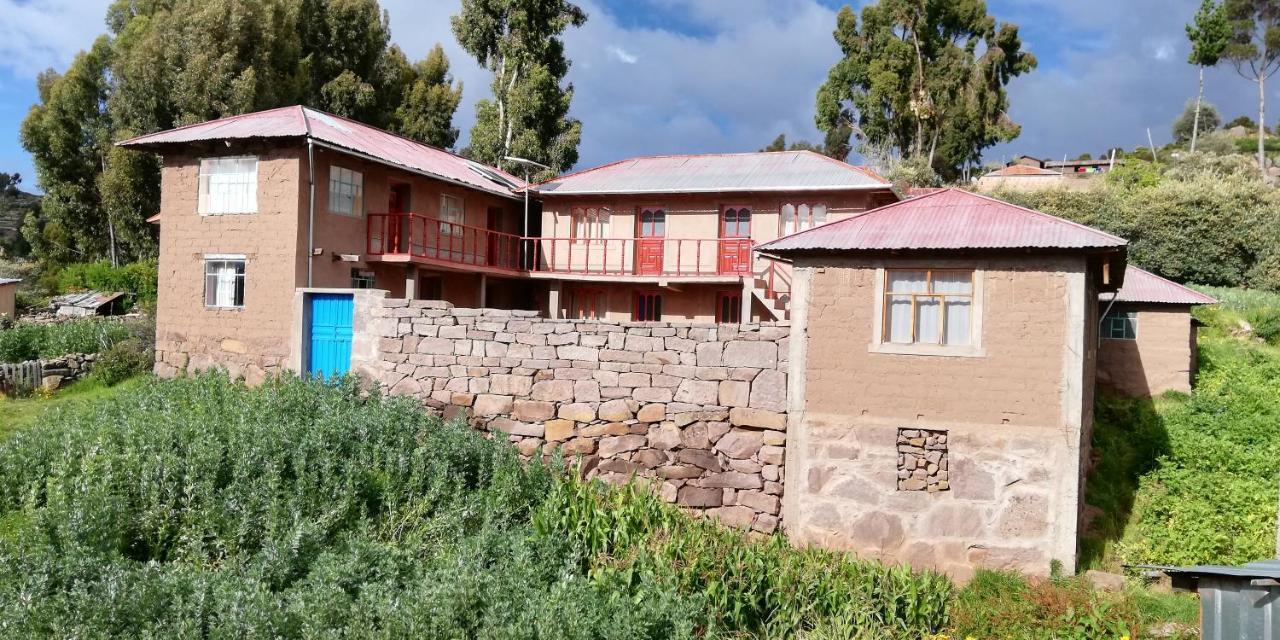 Taquile Hospedaje Mario Huillanopampa ภายนอก รูปภาพ
